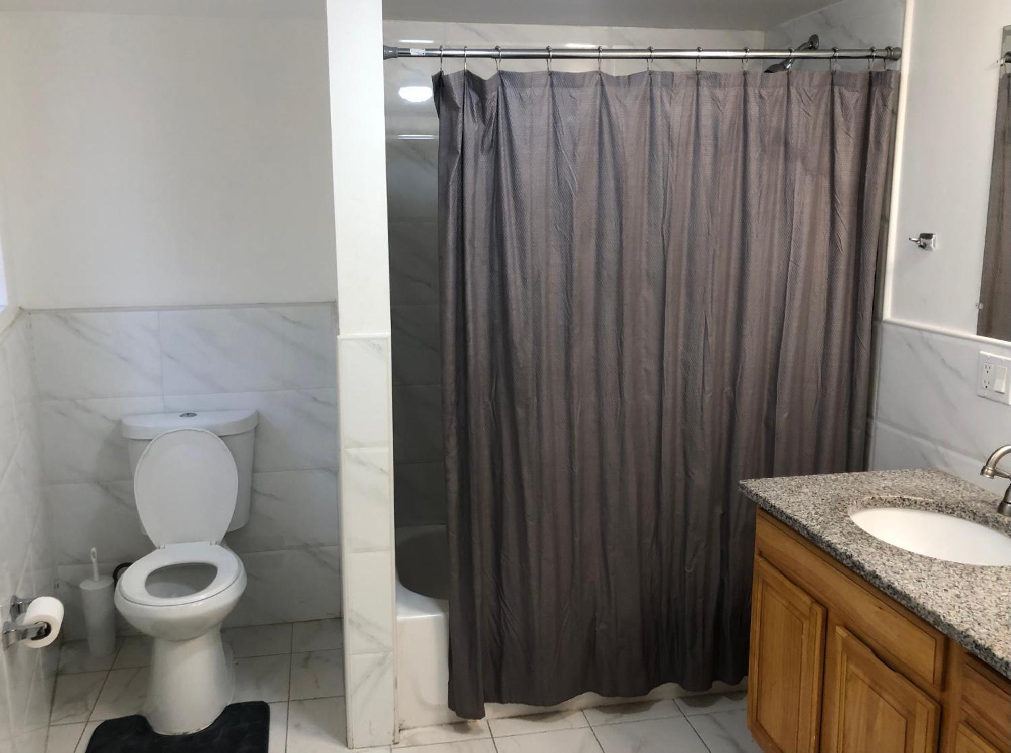 Large And Private Apartment Can Sleep Up To 8 People Comfortably With Direct Nyc Manhattan Train Only 5 Minute Walk Away Elizabeth Dış mekan fotoğraf